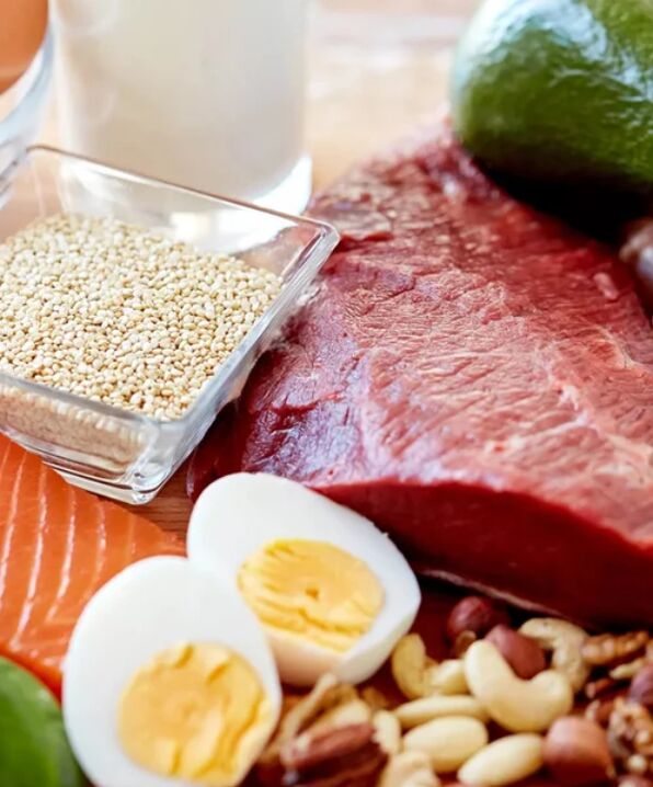 Dieta nuo gastrito 4 lentelė apima kiaušinių ir liesos mėsos naudojimą